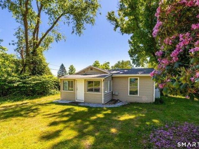 2 bedroom, East Hampton CT 06424 104571157
