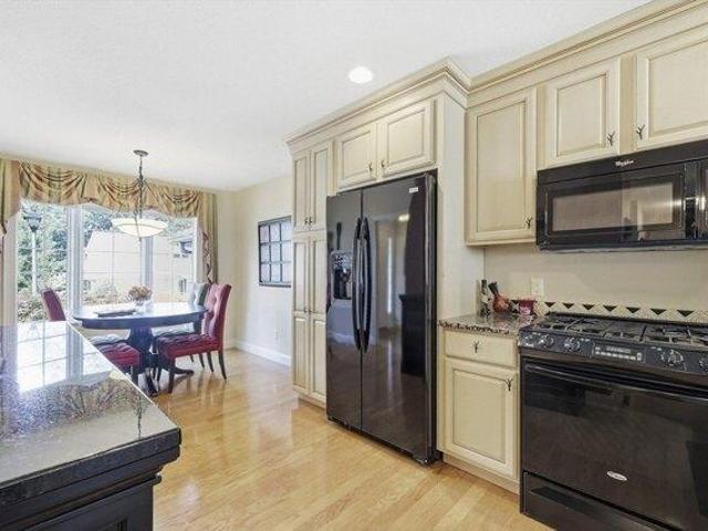 2 bedroom, East Longmeadow MA 01028 105206090