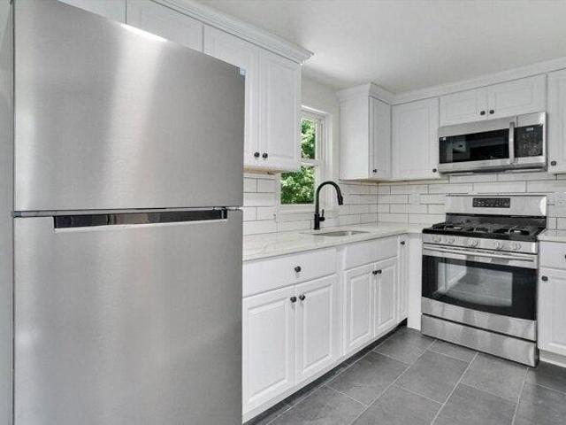 2 bedroom, East Longmeadow MA 01028 105229647