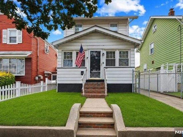 2 bedroom, East Rutherford NJ 07073 105291735