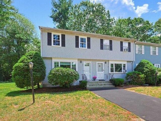2 bedroom, Easton MA 02334 104297878