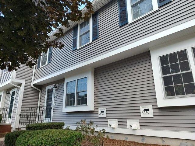2 bedroom, Easton MA 02375 105418112