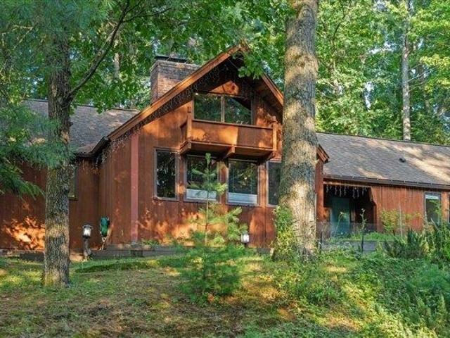 2 bedroom, Easthampton MA 01027 104760004