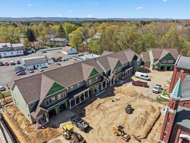 2 bedroom, Easthampton MA 01027 104760567