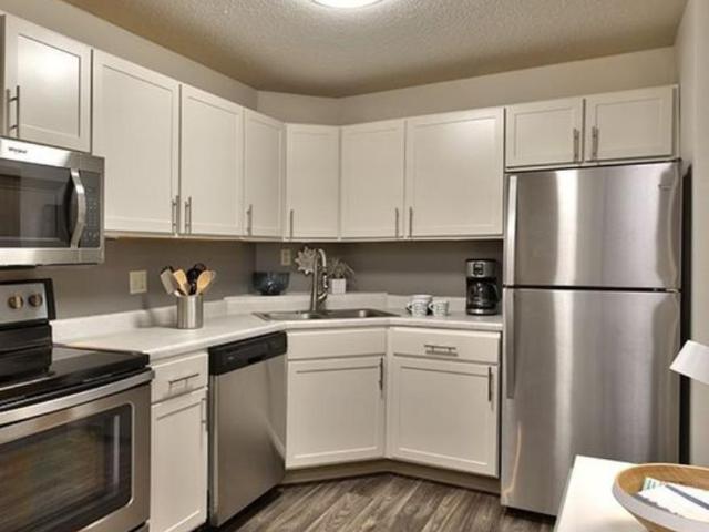 2 bedroom, Eden Prairie MN 55344 LS97411198