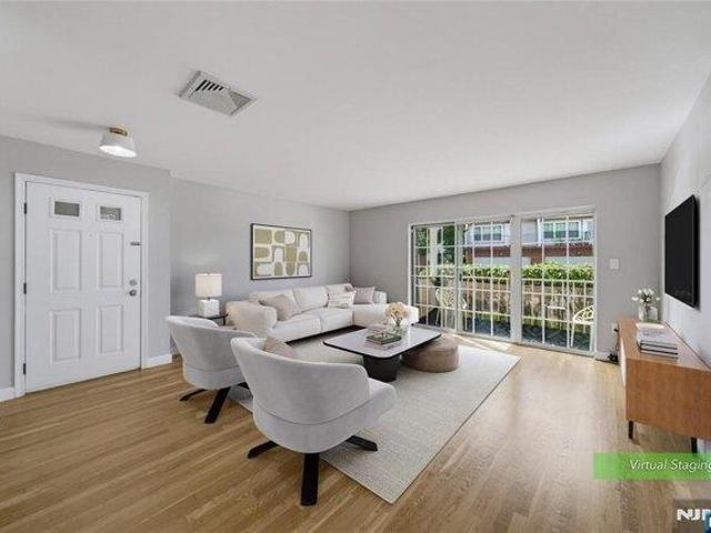 2 bedroom, Edgewater NJ 07020 105561056
