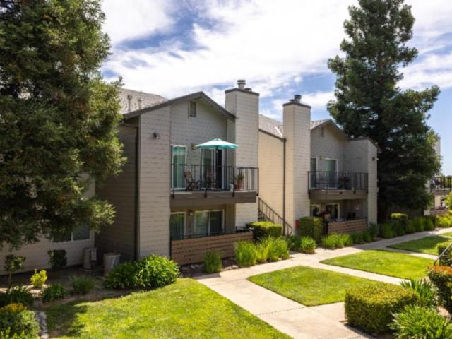 2 bedroom, Elk Grove CA 95624 LS105619580
