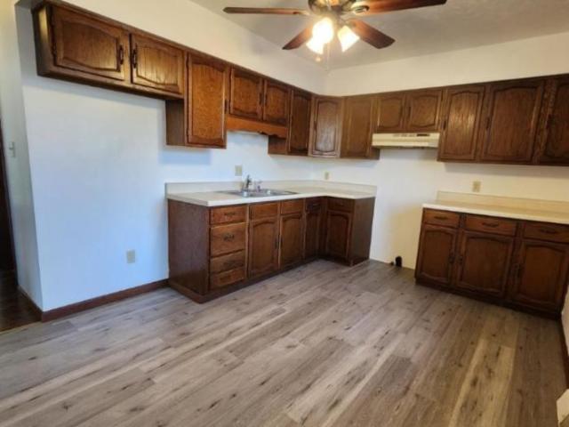 2 bedroom, Ellwood City PA 16117 105323148