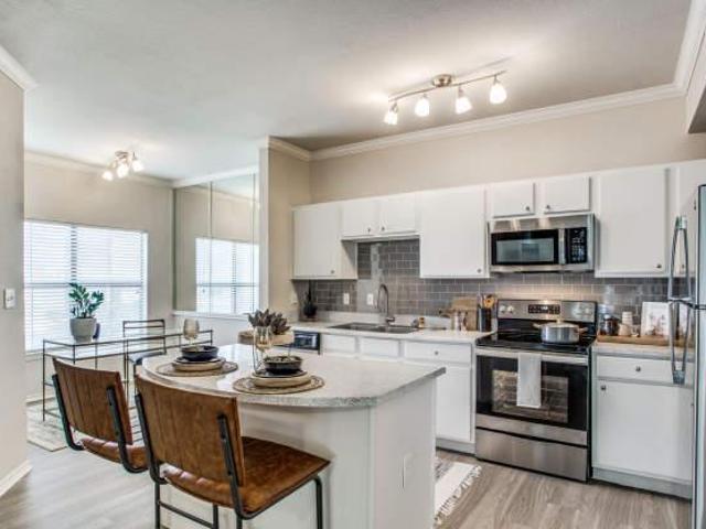 2 bedroom, Euless TX 76039 105852002