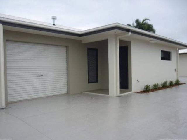 2 BEDROOM EXECUTIVE UNIT IN SMALL COMPLEX