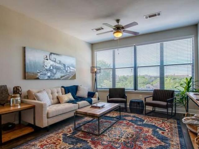 2 bedroom, Fort Worth TX 76102 105854560