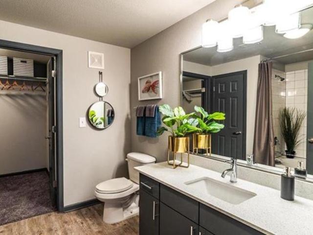 2 bedroom, Fort Worth TX 76107 104448330