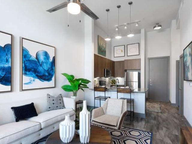 2 bedroom, Fort Worth TX 76104 105854079