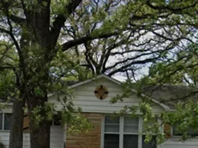 2 bedroom, Fort Worth TX 76112 LS104930598