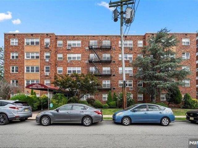 2 bedroom, Fort Lee NJ 07024 105257709
