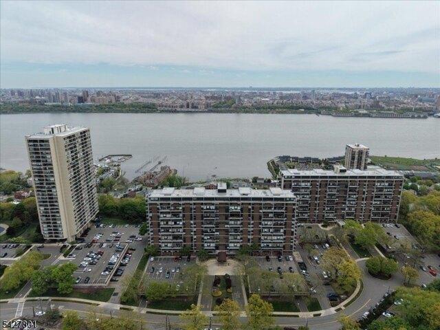 2 bedroom, Fort Lee NJ 07024 105561538