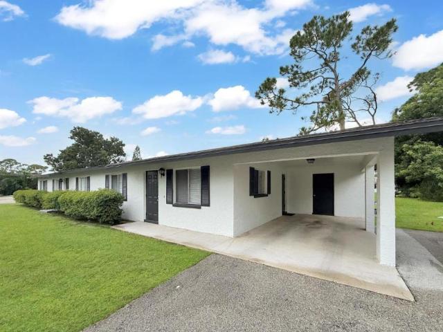 2 bedroom, Fort Myers FL 33907 106243541