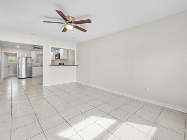 2 bedroom, Fort Pierce FL 34949 LS103362181