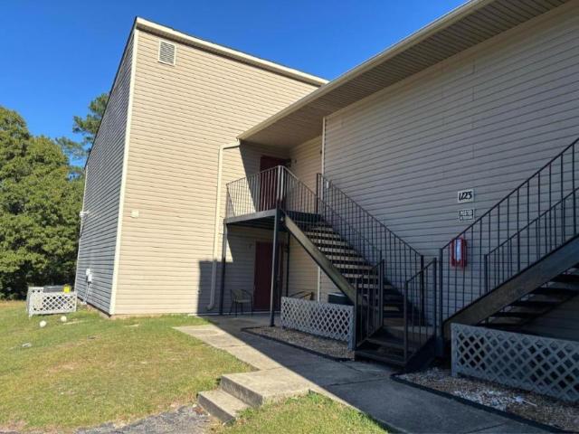 2 bedroom, Fayetteville NC 28304 106163227