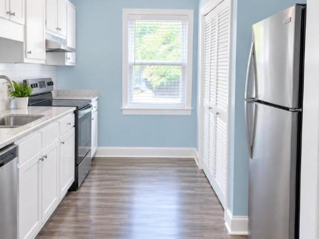 2 bedroom, Fayetteville NC 28301 106026336