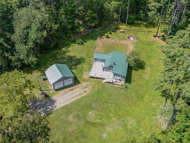 2 bedroom, Fairfield ME 04937 105660635