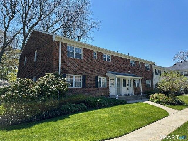 2 bedroom, Fairfield CT 06824 105537247