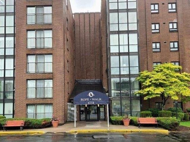 2 bedroom, Fall River MA 02720 104834412