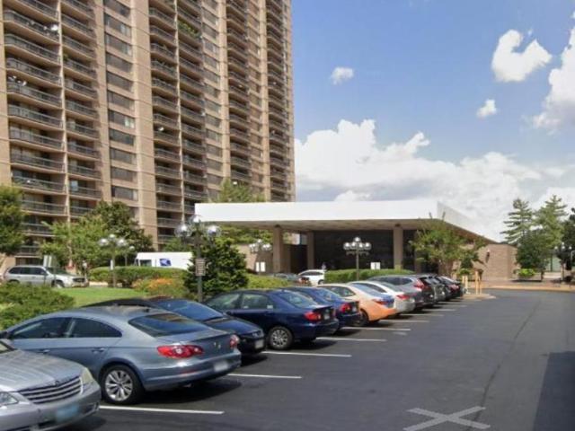 2 bedroom, Falls Church VA 22041 LS102808065