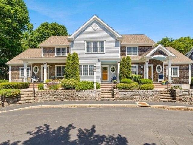 2 bedroom, Falmouth MA 02540 104869766