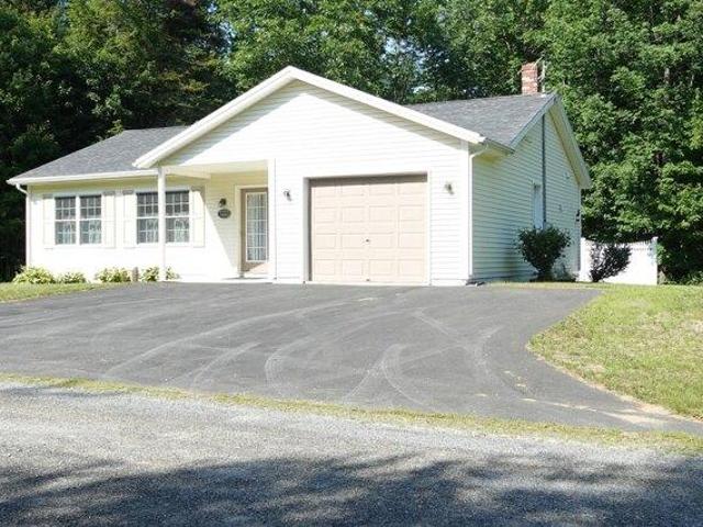 2 bedroom, Farmington ME 04938 104811539