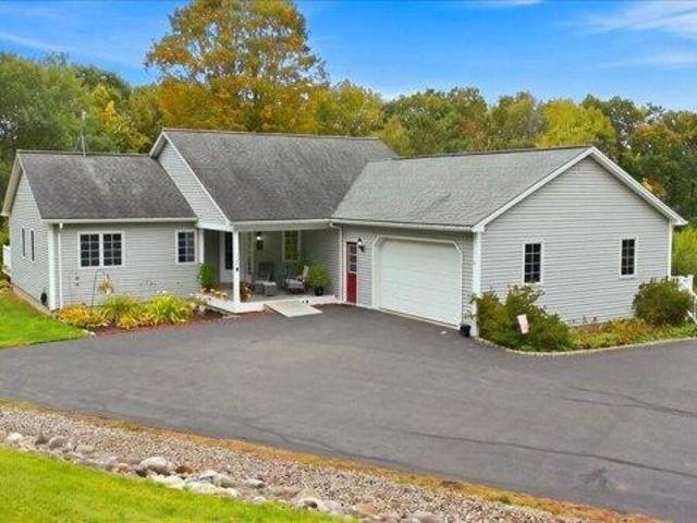 2 bedroom, Farmington ME 04938 105752517