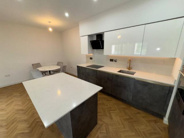 2 Bedroom First Floor Flat To Let