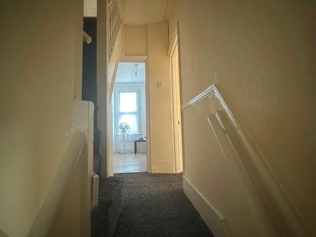 2 Bedroom First floor Flat available in Walthamsto