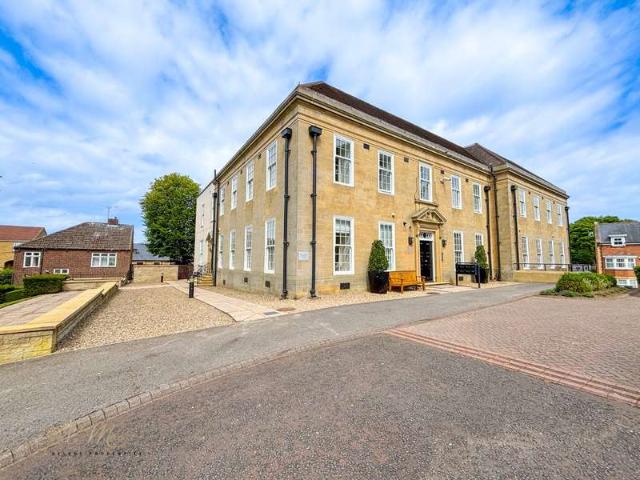 2 Bedroom Flat