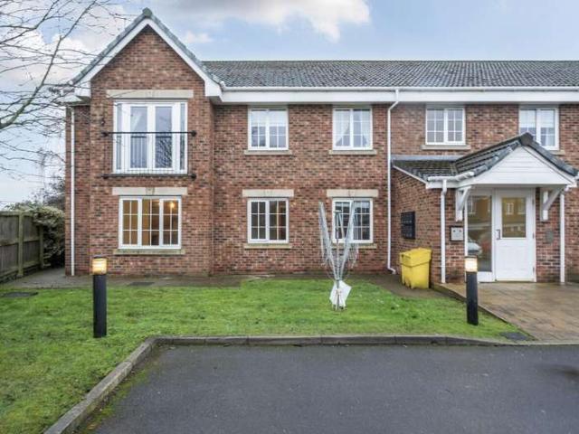 2 Bedroom Flat