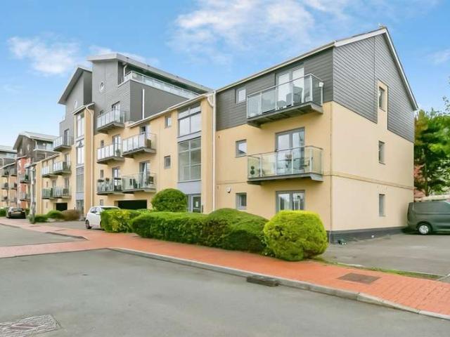 2 Bedroom Flat