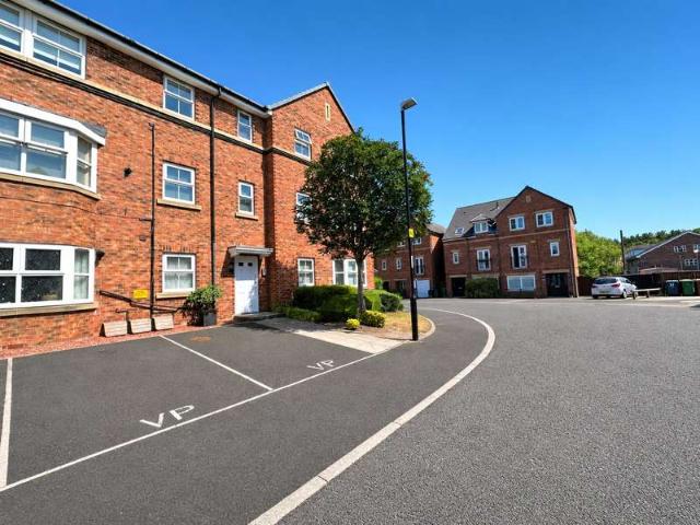 2 Bedroom Flat