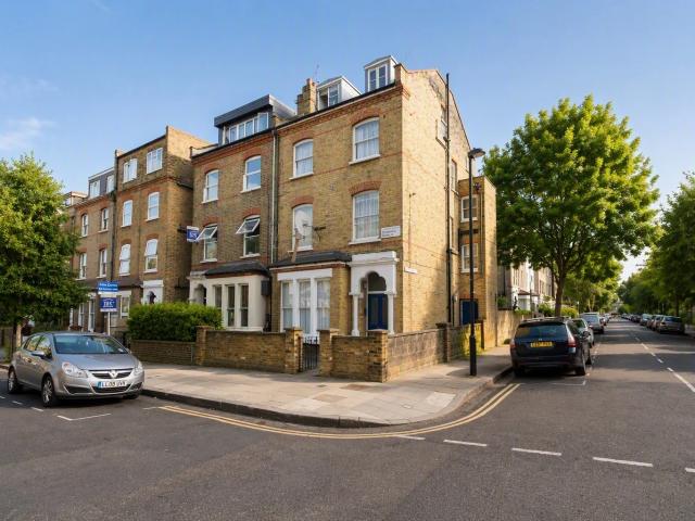 2 Bedroom Flat