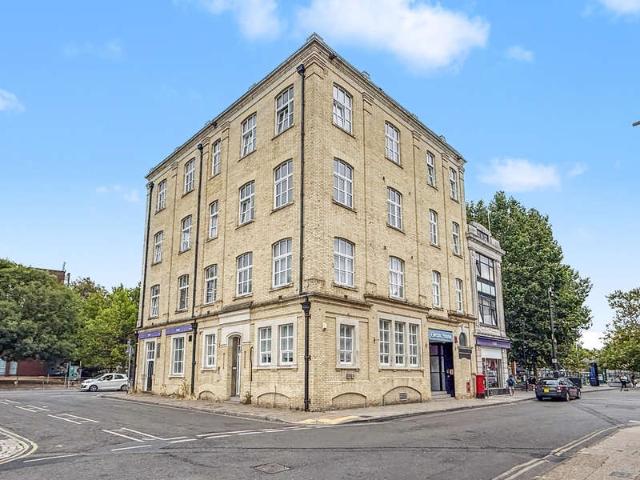 2 Bedroom Flat