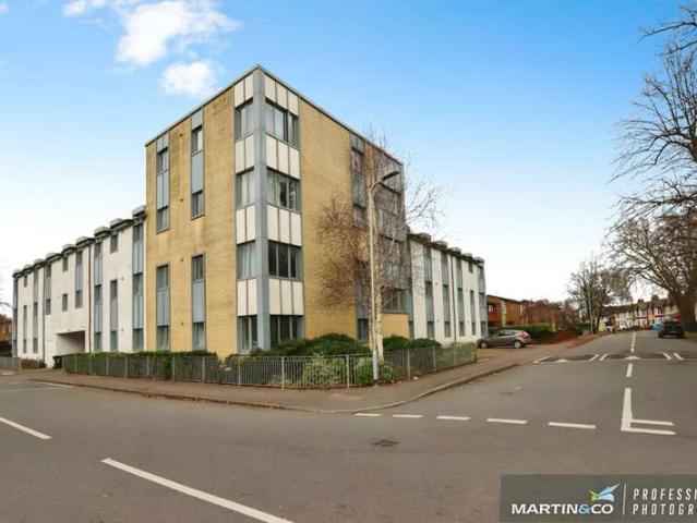 2 Bedroom Flat