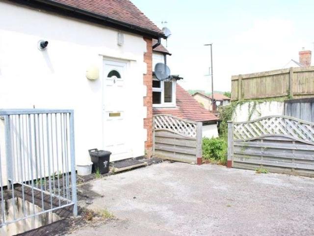 2 Bedroom Flat