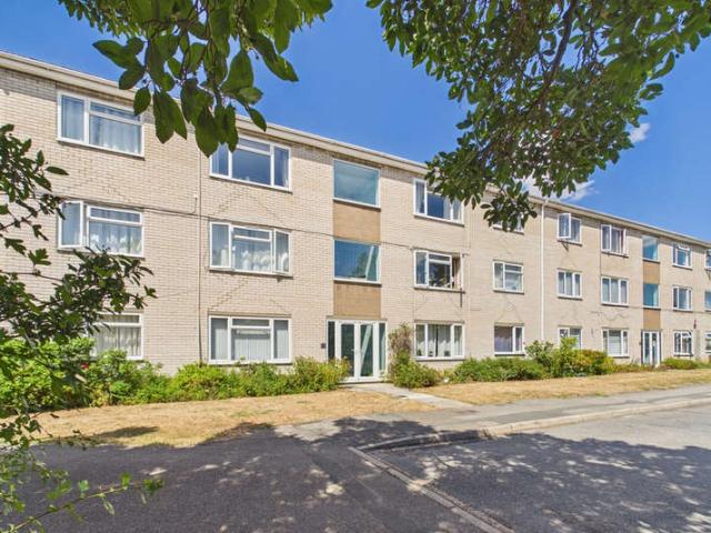 2 Bedroom Flat