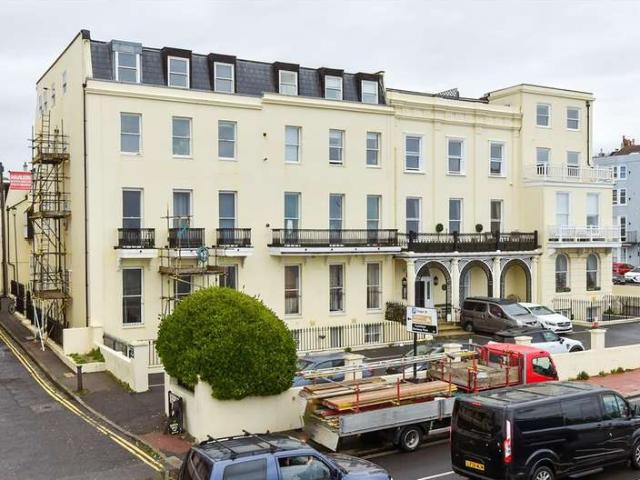 2 Bedroom Flat