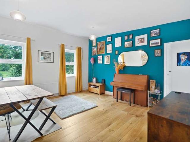 2 Bedroom Flat