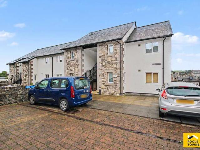 2 Bedroom Flat