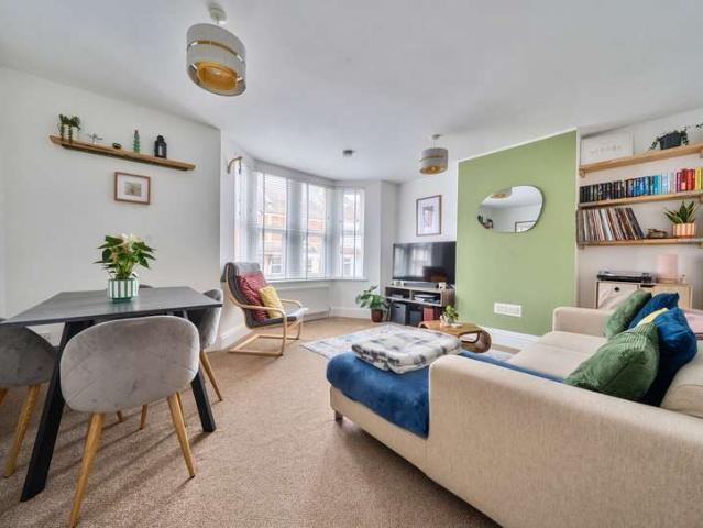 2 Bedroom Flat