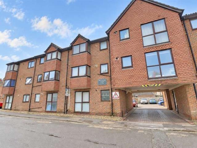 2 Bedroom Flat