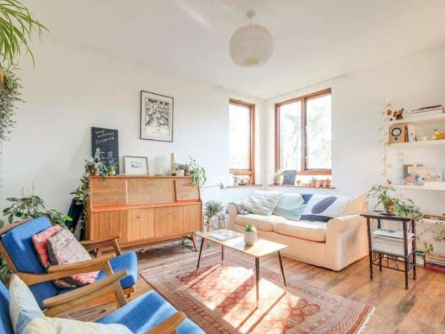 2 Bedroom Flat