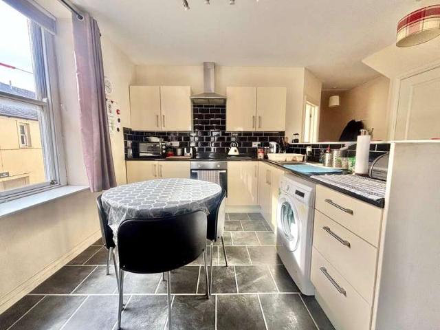 2 Bedroom Flat