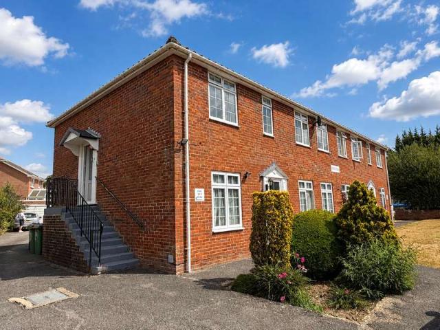 2 Bedroom Flat